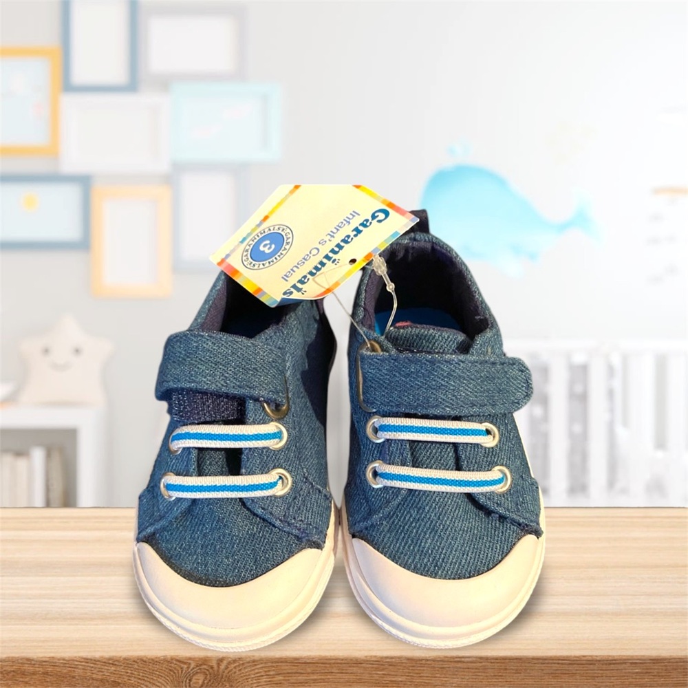 Brand New Garanimals Baby Boy Blue and White Velcro Shoes Size 3